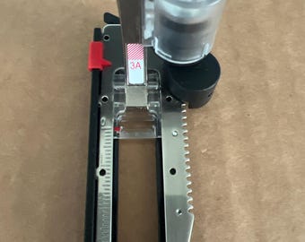 Bernina Buttonhole Foot with Slide # 3A