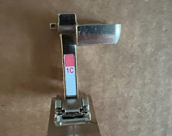Bernina # 1C Reverse Pattern Sewing Forward Foot