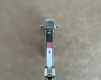 Bernina #4 Zipper Foot