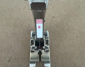 Bernina #8 Jeans / Leather Foot