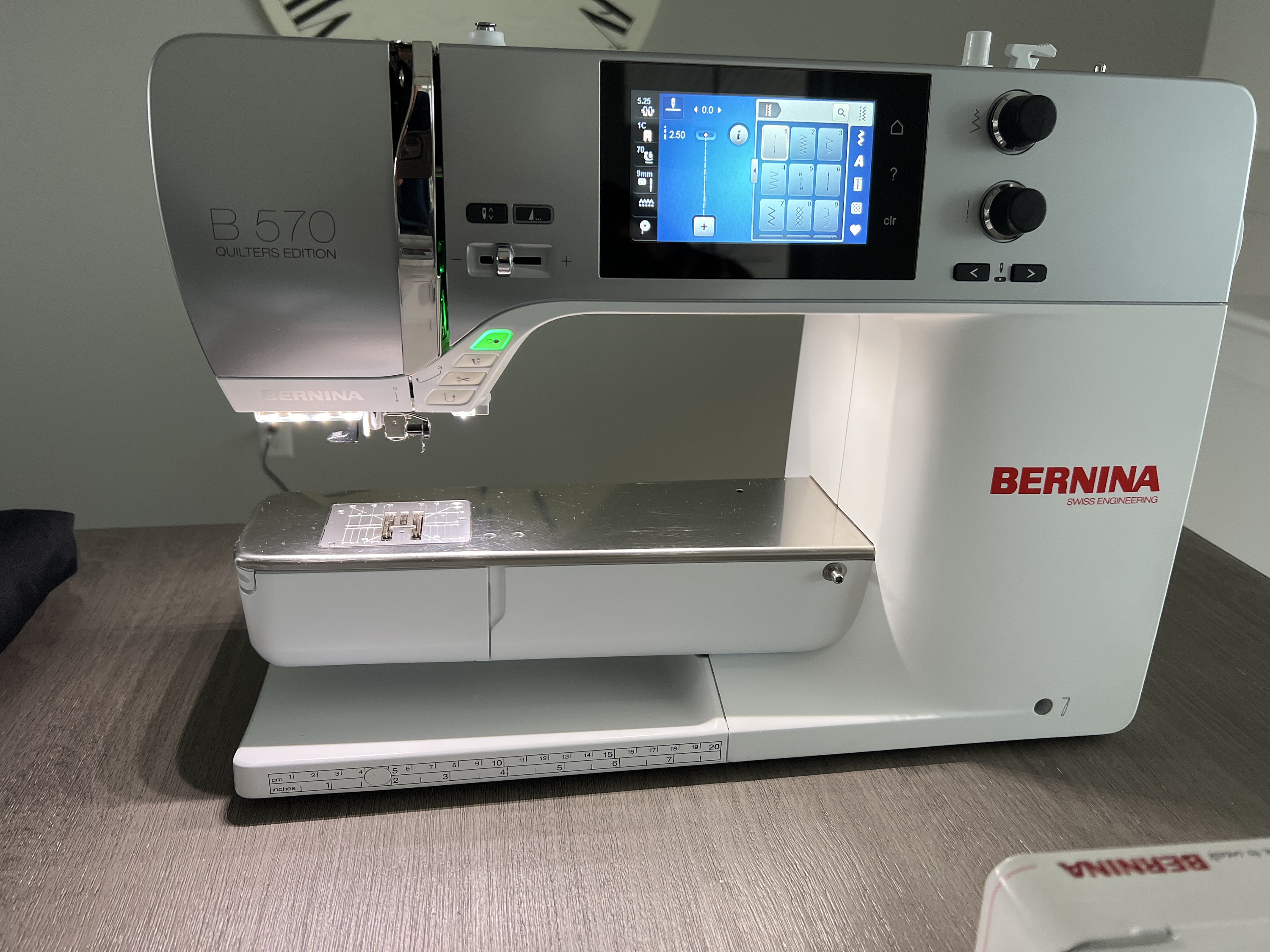 Bernina Models With Dual Feed at Carmen Williams blog