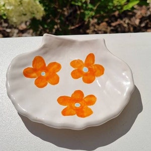 Vintage ring dish handpainted flowers, handmade ceramics, trinket dish, soap dish, ceramic shell. Birthday gift image 1
