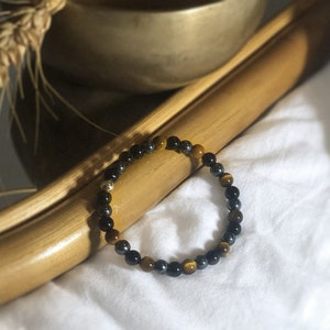 Bracelet in Natural Stones, Tiger&#39;s Eye, Hematite, Onyx, 6mm/18cm, with a pearl in Silver 925.