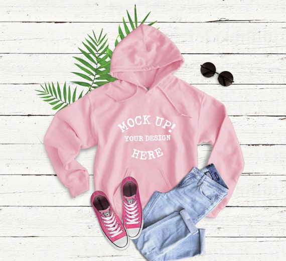 gildan pink hoodie