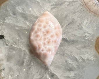 Pink natrolite Thomsonite flame shaped cabochon, chatoyant pink and white hand cut and polished gemstone, natural stone, jewelry focal stone