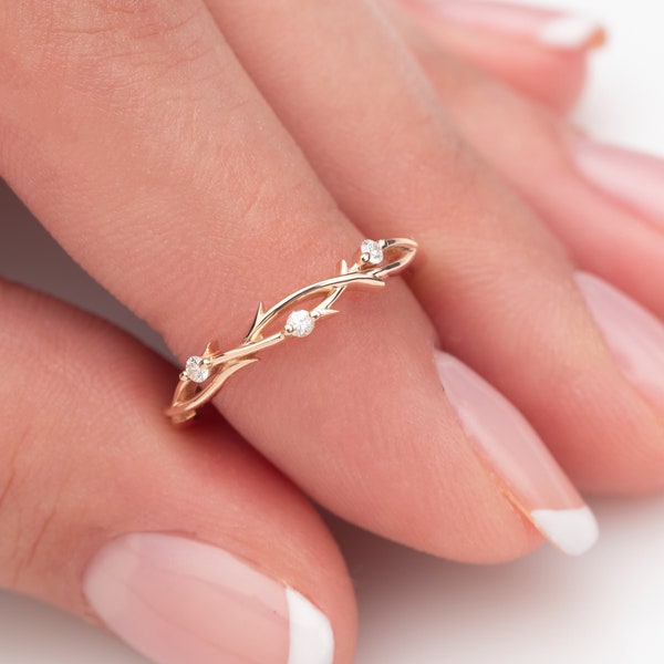 Zweig Diamant keltischer Ehering, stapelbarer Zweigring in Roségold, zierlicher Natur inspirierter Ring