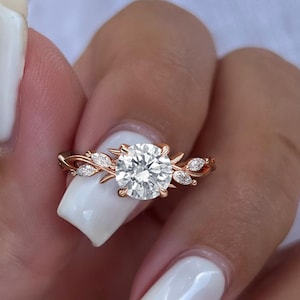 Nature-Inspired 1ct Lab Diamond Ring – IGI Certified Round Cut, Leaf & Twig Engagement Ring