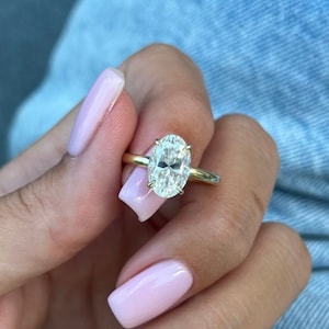 2.5ct IGI Certified Lab Grown Oval Diamond Ring - Hidden Halo – 14K/18K Solid Gold