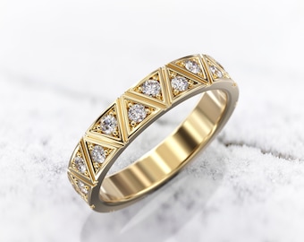 Obrączka Eternity z diamentami w kształcie trójkąta. Unikatowa obrączka ślubna z diamentami 14k o średnicy 4 mm. Unikatowy prezent.