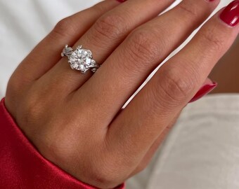 ラボグロウンダイヤモンドの小枝モチーフの婚約指輪、1カラット
