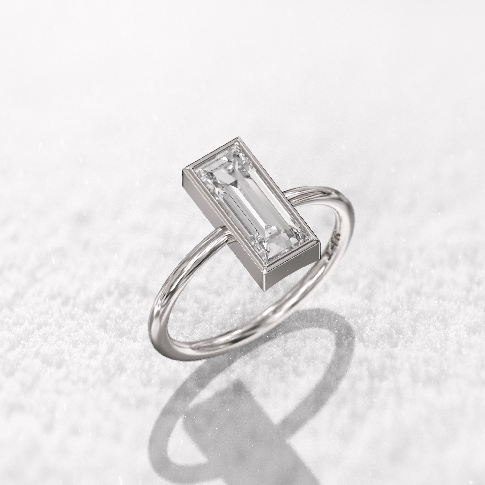 Ciondolo Mani In Preghiera Con Moissanite 3.5 Ct &ndash; Placcato Oro Bianco 14K, Argento 925
