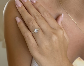 Elegant Carat Oval Diamond Solitaire – IGI Certified –