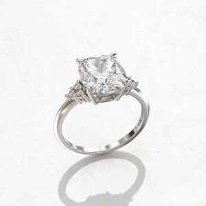 Cushion Cut Engagement Ring, 5ct Ring Cushion Moissanite 9x11mm, knife edge ring