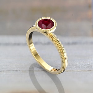 Ruby ring bezel Gold Ruby Ring Solitaire Promise ring, 6 mm birthstone ring, July Birthstone Ring, dainty ring, ruby ring for women
