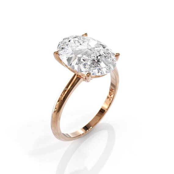 Celebrity oval engagement rings deals