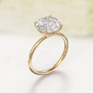 4 Carat Round Solitaire Moissanite Engagement Ring in 14K/18K Gold