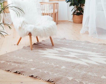 Neutral Beige Aztec Rug with White pattern 5x7, Large wool area rug, Natural colored cozy rug, Tribal rug for living room, taupe wool carpet