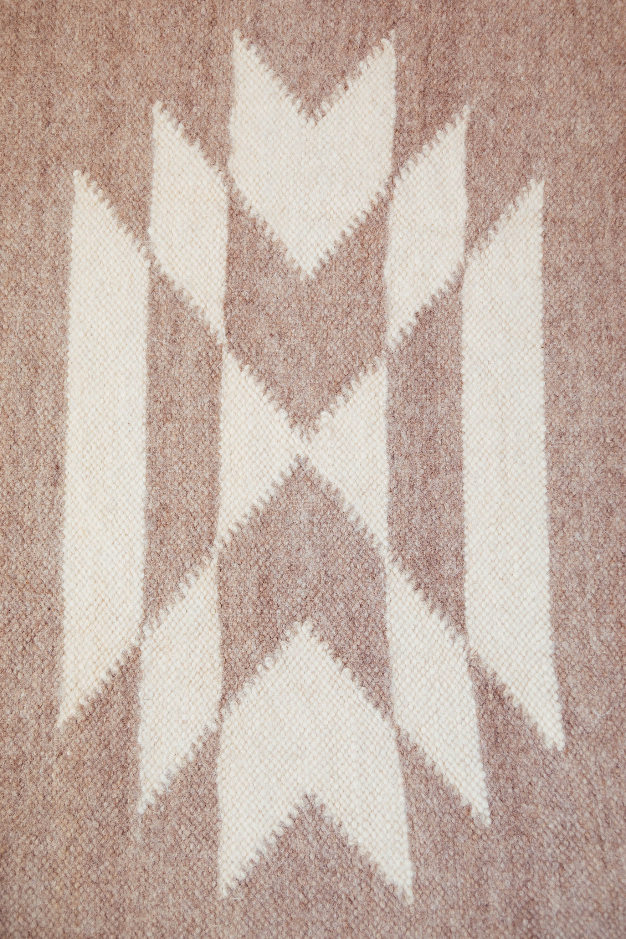 Neutral Beige Aztec Rug With White Pattern 5x7, Large Wool Area Rug ...