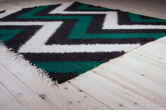 Green Black White 6х7 Zigzag Area Rug, Big Green Wool Kilim, Black.