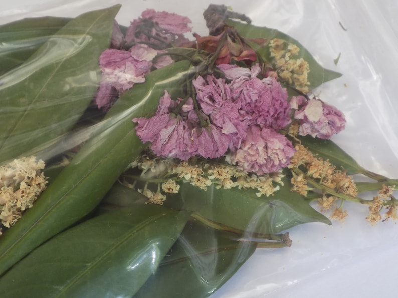 wedding confetti organic flowers Confetti in bulk product of my garden