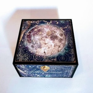 Moon box, Cosmos box, Wooden decorative box, Mystical  box, Jewelry box, Galaxy box, Celestial trinket box,  Astrolgy trinket box, Magic box