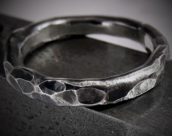 Hammered Sterling Silver Wedding Ring, Narrow Band, "Rubus"