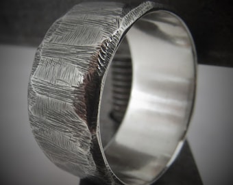 Men's Wedding Ring in Sterling Silver "Allium"
