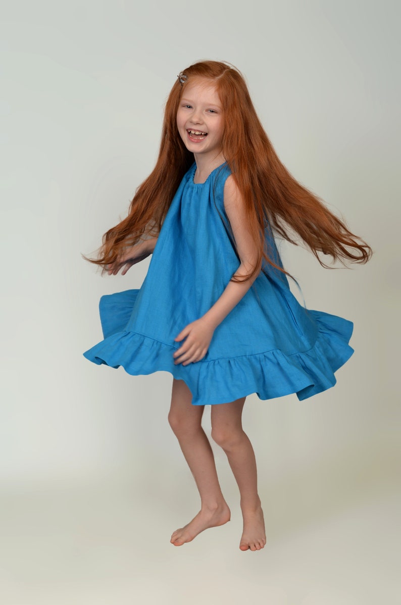 Robes pour filles. Petites robes en lin. Robe bleue. Fait main par elen'do image 1