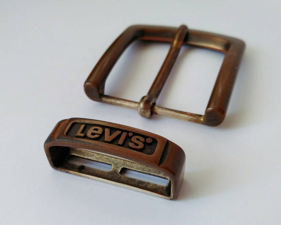 levis belt buckle