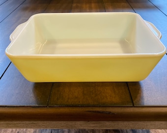 Pyrex 503-B Yellow Refrigerator Dish-no lid