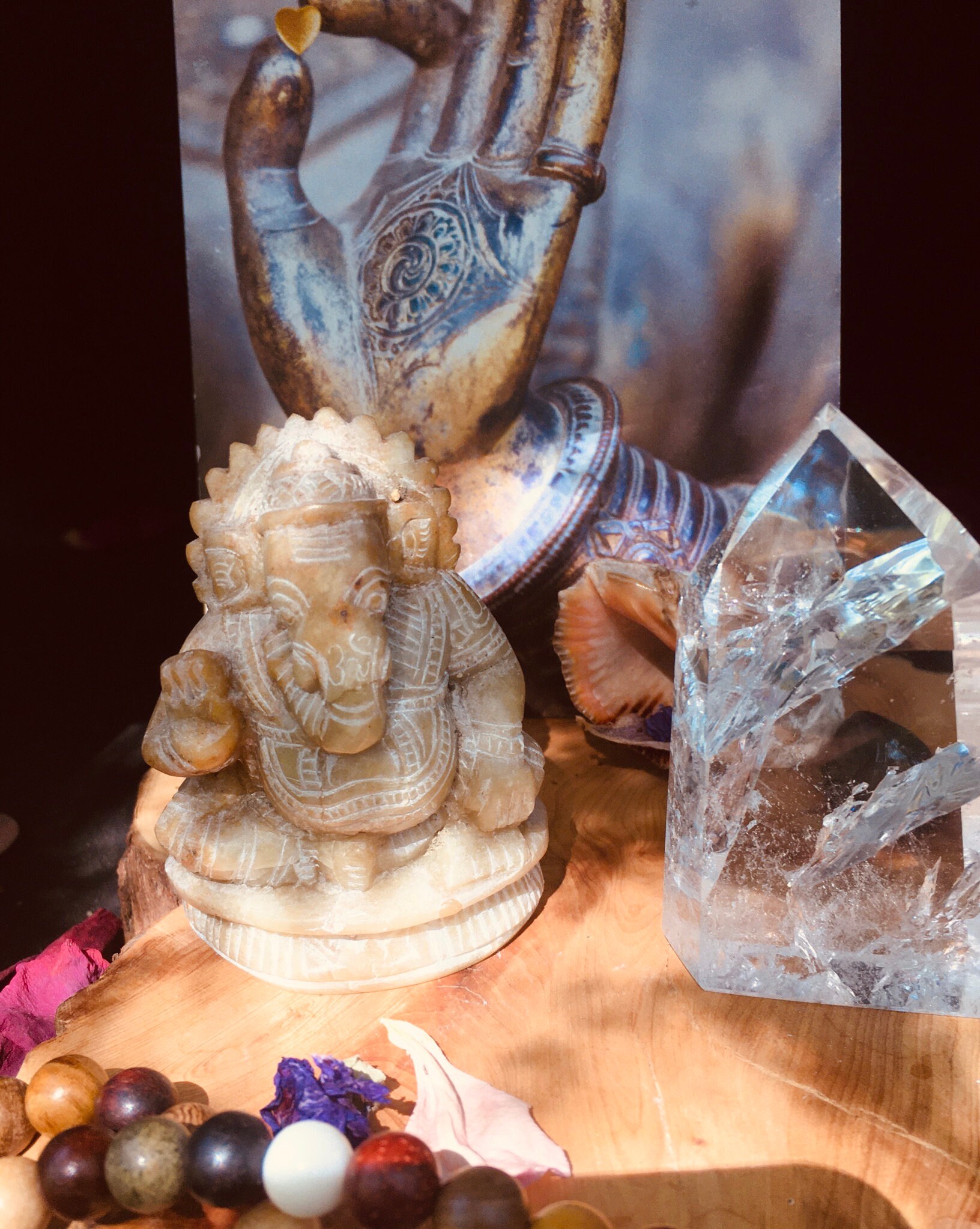 Ganesh et Son Cristal Lunaire/statuette Unique Taillée Dans La Pierre Sacrée d'agra en Inde Du Nord
