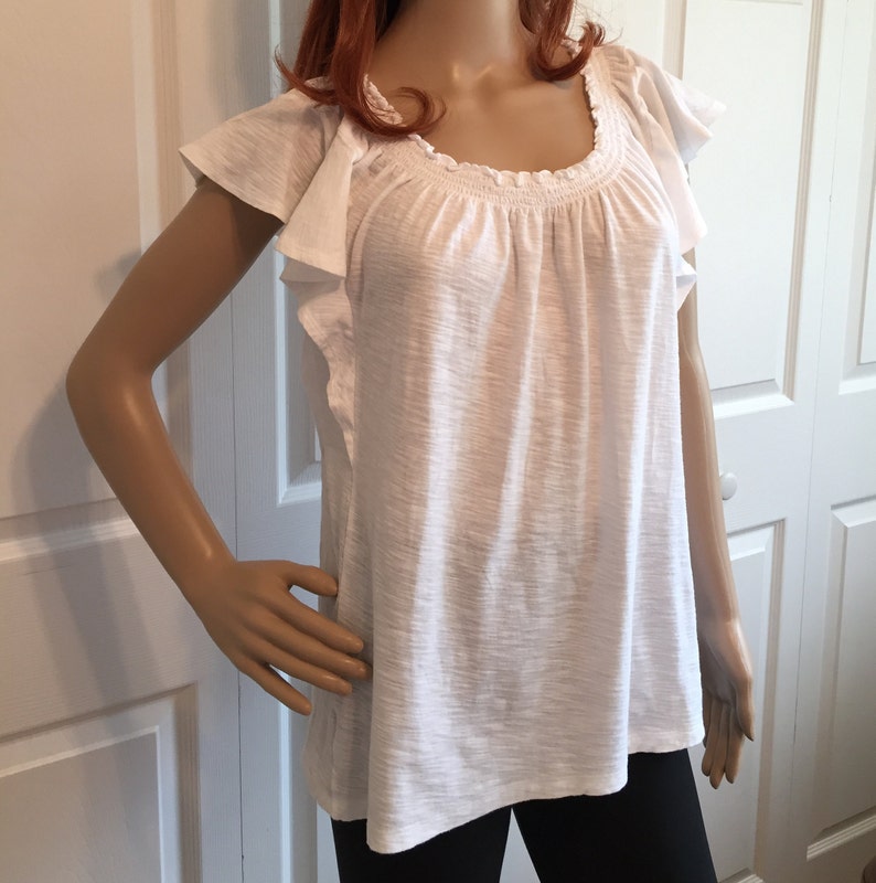 FREE SHIPPING Cotton Peasant Blouse White Peasant Blouse Size Small Peasant Blouse Ruffle Sleeve Peasant Blouse GAP Peasant Blouse
