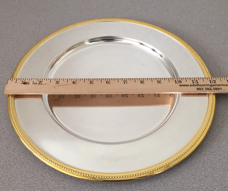 Charger Plates Set Of 4 Mirror Finish Metal Vintage Mid Century Gold Trim 12 Inch Diameter