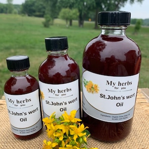 St. John&#39;s wort Oil, Organic