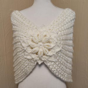 Knit Capelet Special Event Wrap Shrug Cape Wedding Wrap Bridal Cape Knit Cover Up Bridal Bolero Floral Poncho Ivory White