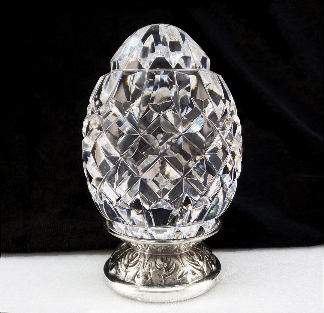 Waterford Crystal Annual EGG on Repousse Silver Stand 1992 3rd Edition