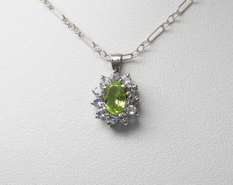 sterling silver peridot pendant