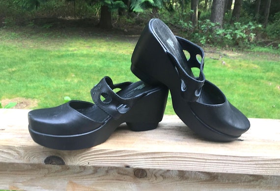 chunky platform clogs