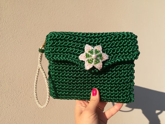 Come scegliere la borsa da cerimonia giusta per te - Timeshoplab