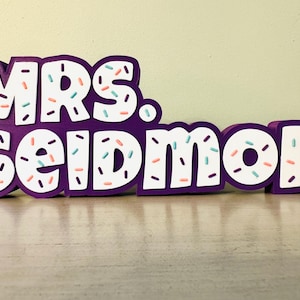 Personalized 3D Printed Block Letter w sprinkles Name Plate – Custom  Desk NameSign for Office, Kids Room, Gift, Teacher, Desk Sign
