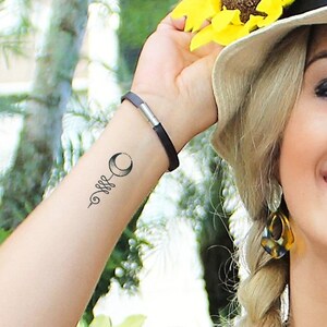 Unalome Moon (Set of 2) - Moon Unalome Temporary Tattoo / Crescent Moon Tattoo / Unalome Tattoo / Mandala Tattoo / Cute Tattoo / Girl Tattoo