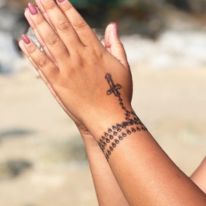 Hand Rosary Tattoo - Rosary Temporary Tattoo / Religious Tattoo / Holy Rosary Tattoo / Arm Rosary Tattoo / Realistic  Tattoo / Rosary Tattoo