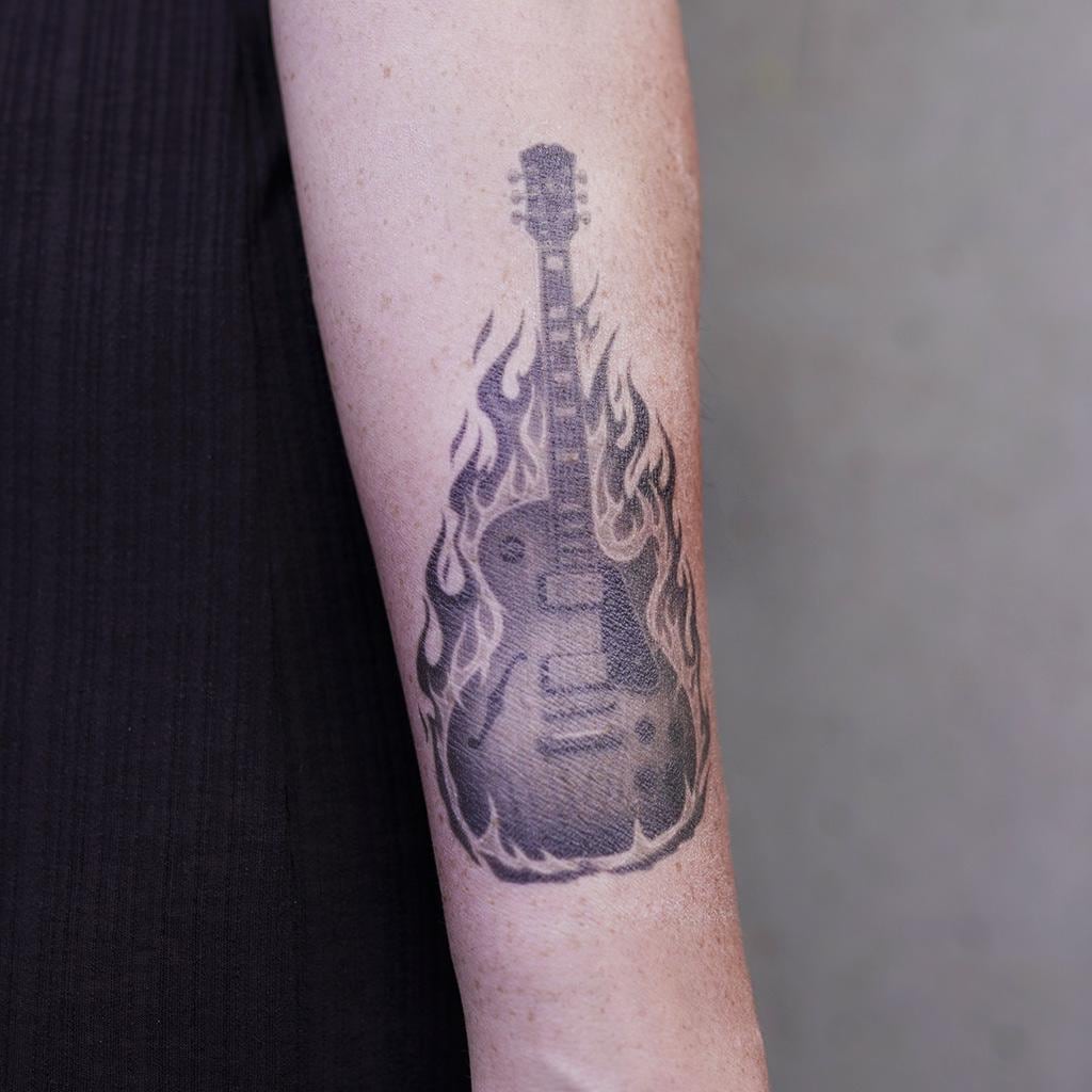 hideharu-tattoo (@hideharu_kishimoto) · Naha-shi, Okinawa, image size:1024x1024