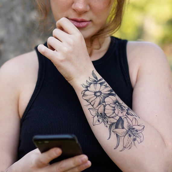 Buy TEMPORARY TATTOO 5 X 25 Tiger Lily Online in India  Etsy