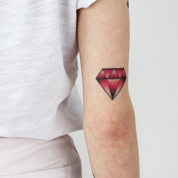 61 Diamond Tattoo High Res Illustrations - Getty Images