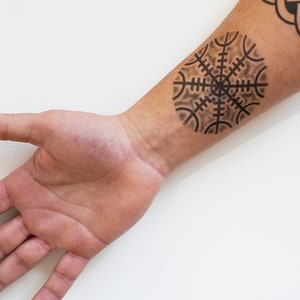 The Helm of Awe - Aegishjalmr Tattoo / Aegishjalmur Tattoo / Helm of Awe Temporary Tattoo / Runic Tattoo / Viking Tattoo / Norse Mythology