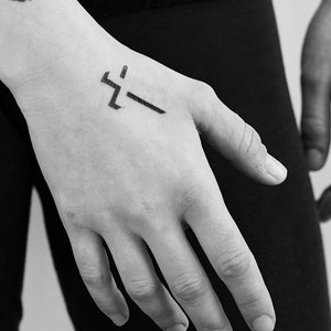 Crosses (Set of 2) - Cross Temporary Tattoo / Religious Cross Tattoo / Christian Tattoo / Cross Illusion Tattoo / Shadow Cross Tattoo