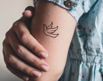 Minimalist Dove (Set of 2) - Dove Temporary Tattoo / Pigeon Tattoo / Simple Dove Tattoo / Flying Dove Tattoo / Flying Bird Tattoo / Dove