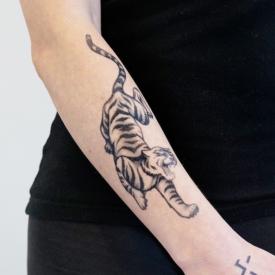 Tapis fin tigre motif tattoos