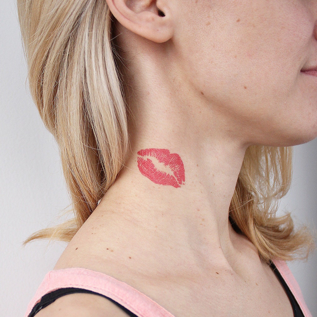 9 Beautiful Lip Tattoo Designs to Enhance Your Natural Look